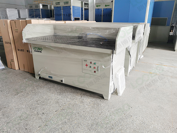 路博環(huán)保打磨除塵臺(tái)，打造更潔凈的車間環(huán)境