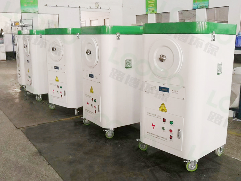 路博環(huán)保新一批移動式焊煙凈化器按期交貨