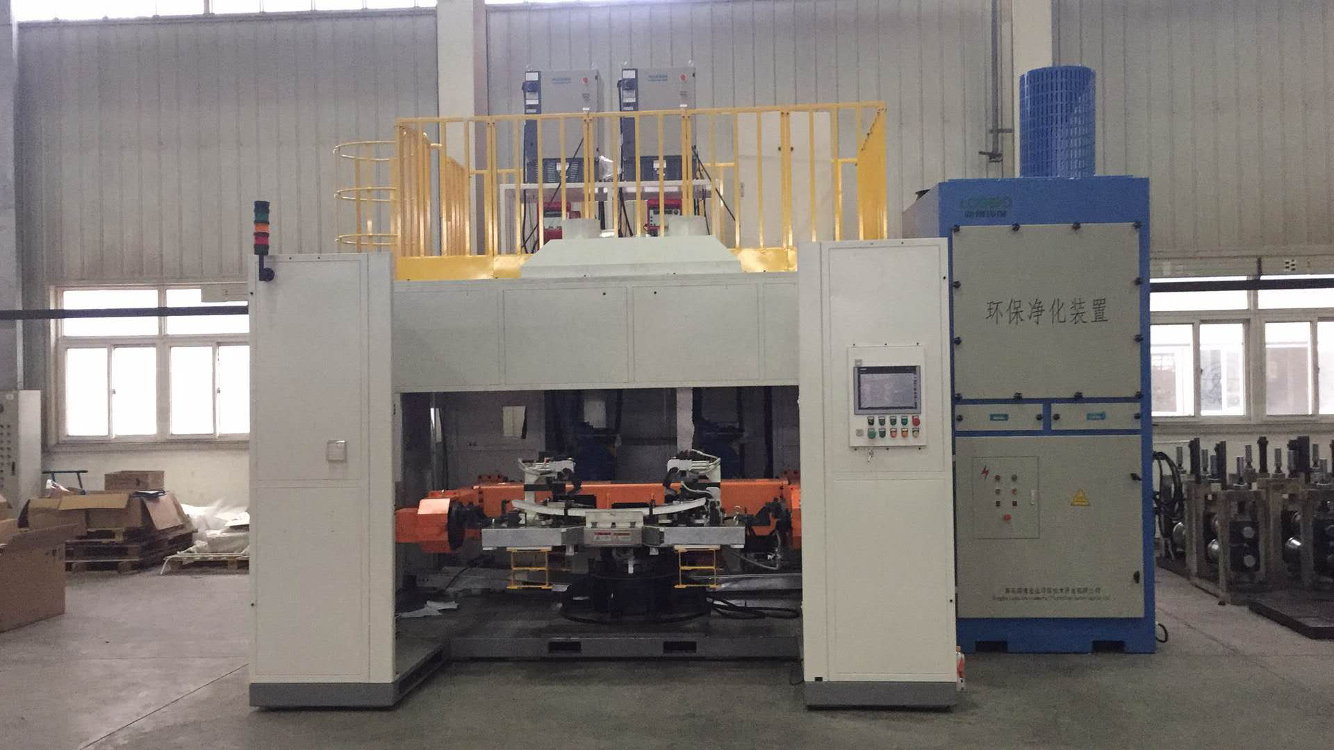 針對機(jī)器人焊接煙塵治理----機(jī)器人焊接房